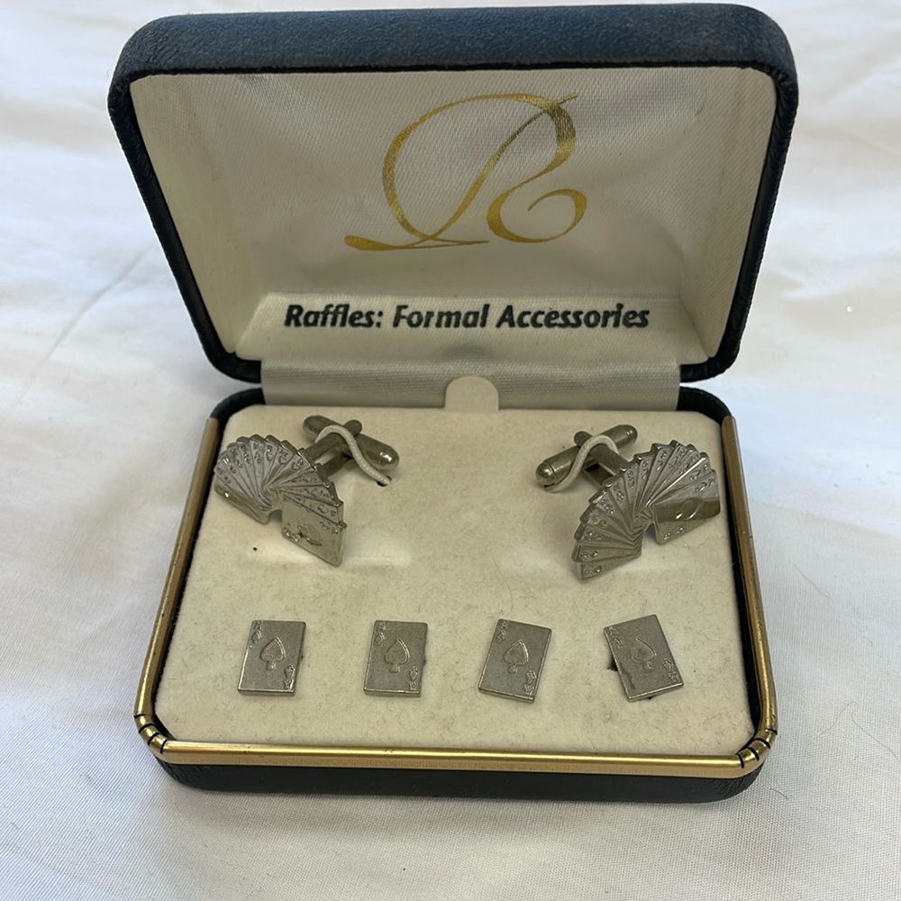 Playing Cards Cufflinks and Studs Set Silver Plate Finish